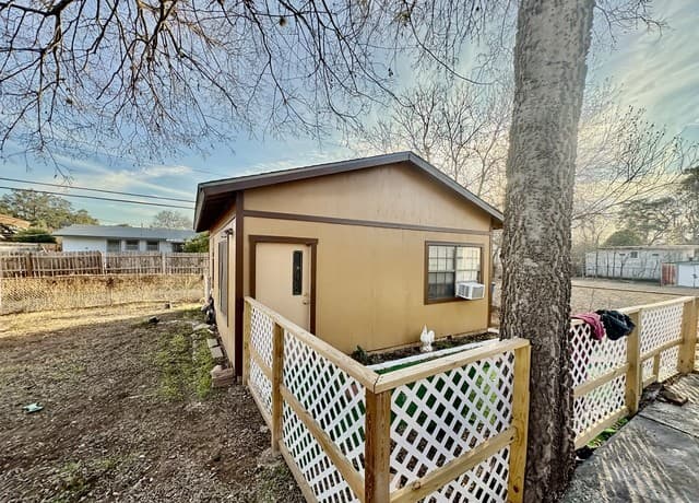 rental at 3722  Electra in San Antonio, TX — photo 2
