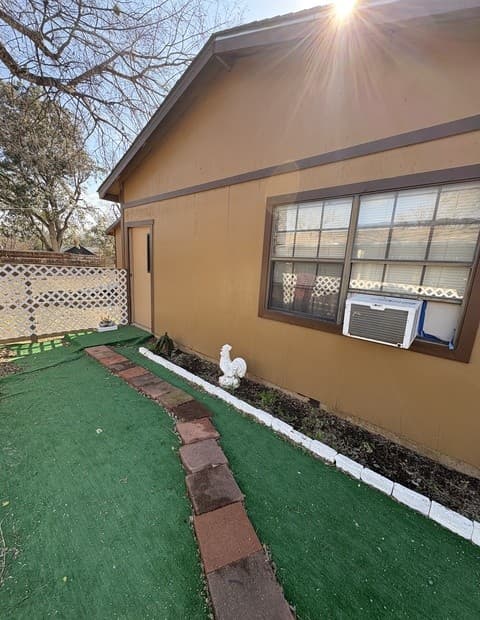 rental at 3722  Electra in San Antonio, TX — photo 4