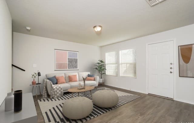 rental at 9347  Evening Shade Court in San Antonio, TX — photo 5