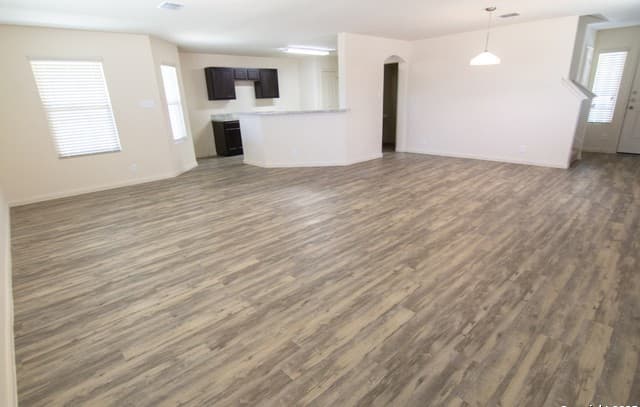rental at 8311  Big Creek in San Antonio, TX — photo 4