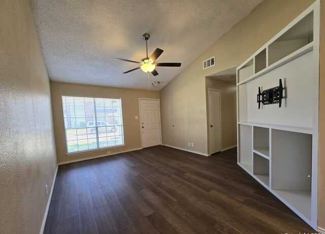 rental at 9140  Timber Path Unit 2702 in San Antonio, TX — photo 4