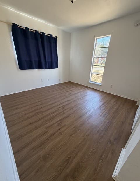 rental at 5915  Highfield in San Antonio, TX — photo 2