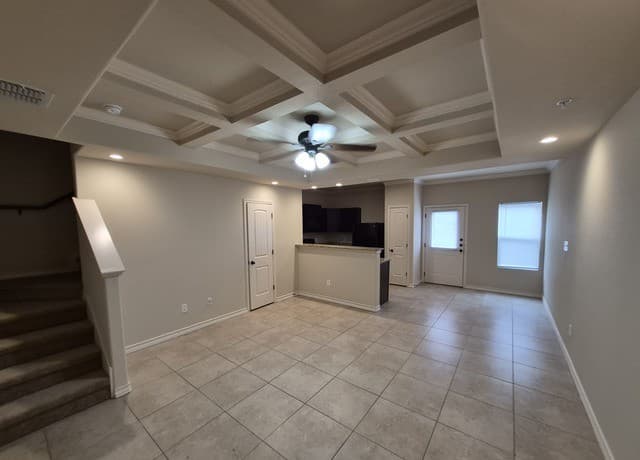 rental at 6619  Arancione Ave. Unit 102 in San Antonio, TX — photo 2