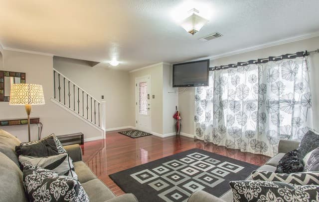 rental at 8414  Cross in San Antonio, TX — photo 3