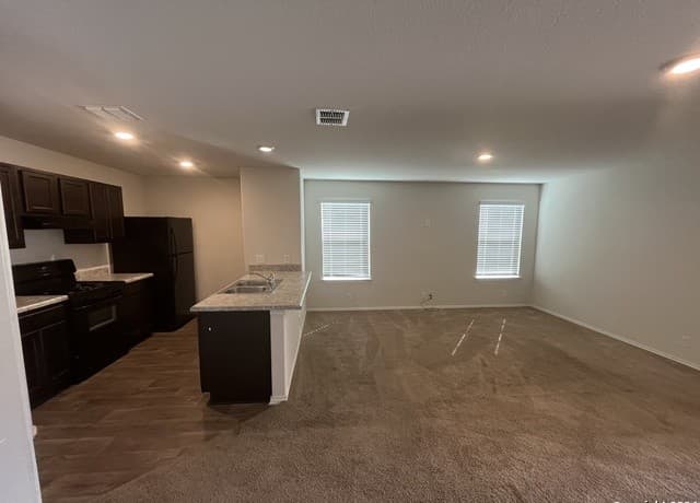 rental at 4226  Toledo Mist in San Antonio, TX — photo 5