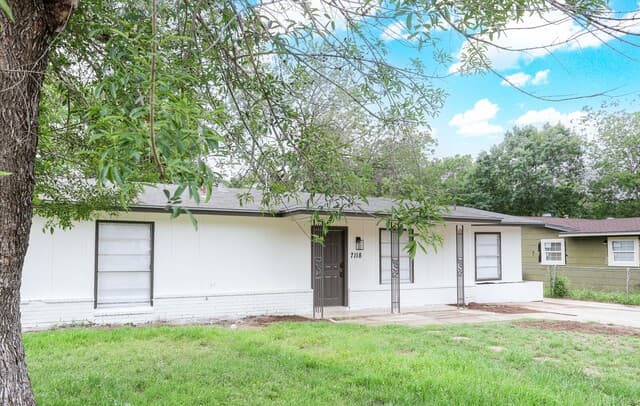 rental at 7118  Castleridge in San Antonio TX