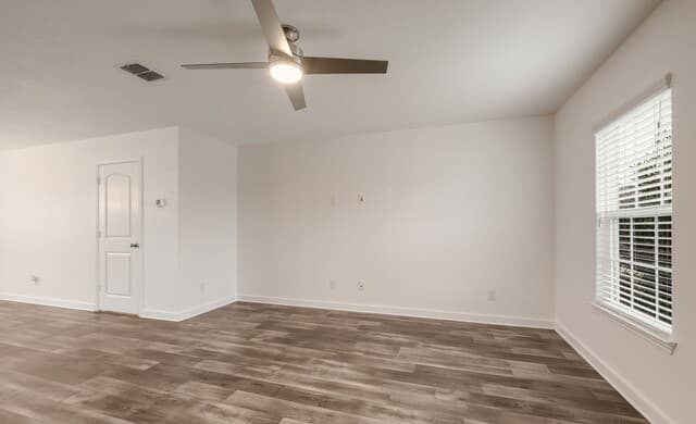 rental at 7322  Bowdre in San Antonio, TX — photo 3
