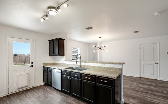 rental at 7322  Bowdre in San Antonio, TX — photo 5