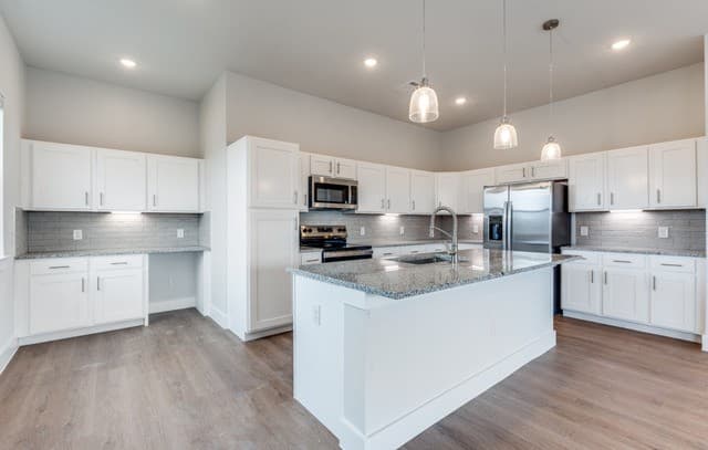 rental at 330 E Carson Unit 2302 in San Antonio, TX — photo 5