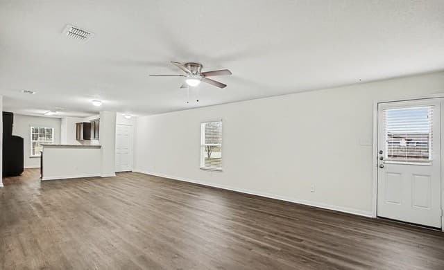 rental at 7543  Bowdre in San Antonio, TX — photo 4