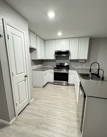rental at 6855  Burgess Rdg in Converse, TX — photo 3