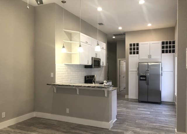rental at 603  Devine St Unit 2 in San Antonio, TX — photo 4