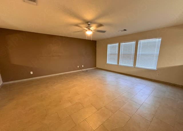 rental at 3405  Whisper Haven in Schertz, TX — photo 5