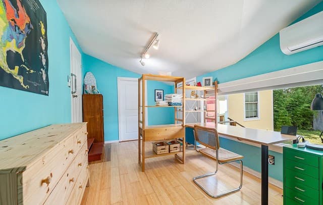 rental at 513 W Rosewood Ave in San Antonio, TX — photo 3