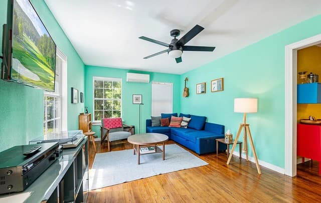 rental at 513 W Rosewood Ave in San Antonio, TX — photo 4