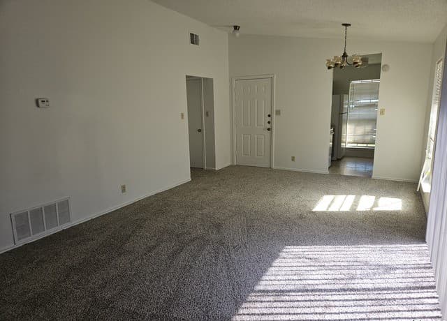 rental at 5319  Ashbury Dr in San Antonio, TX — photo 3