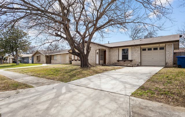 rental at 4718  Casa Oro St in San Antonio, TX — photo 2