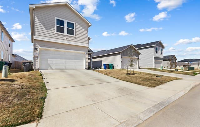 rental at 9419  Platte Place in San Antonio, TX — photo 1