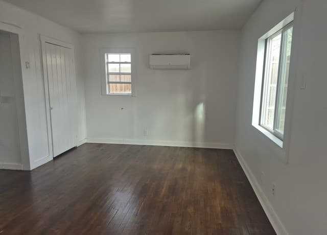 rental at 417  Eleanor Ave Unit 2 in San Antonio, TX — photo 5