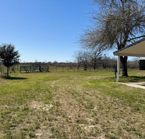 rental at 10353-B  Fm 539 in Sutherland Springs, TX — photo 4