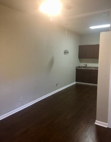 rental at 2011 S San Jacinto St. in San Antonio, TX — photo 3