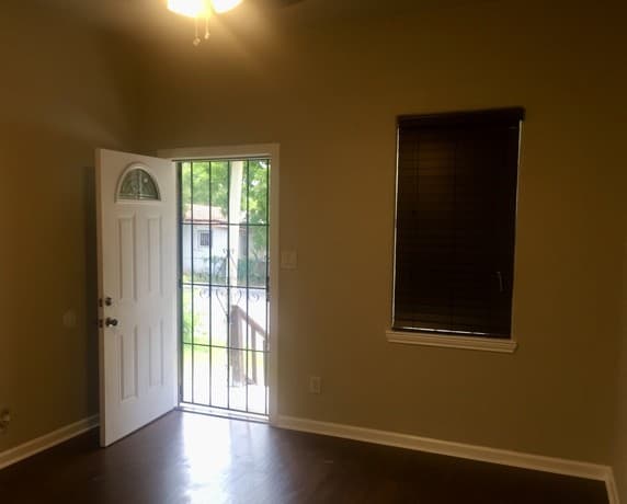 rental at 2011 S San Jacinto St. in San Antonio, TX — photo 4