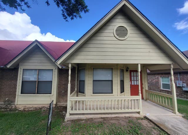 rental at 6350  Cambridge Unit #2 in San Antonio TX