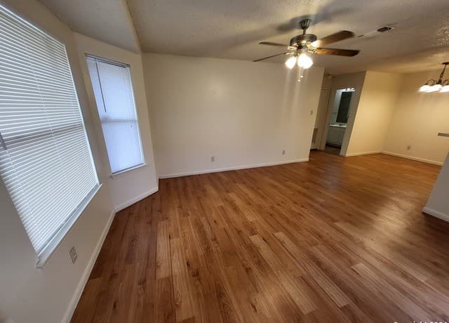 rental at 6350  Cambridge Unit #2 in San Antonio, TX — photo 2