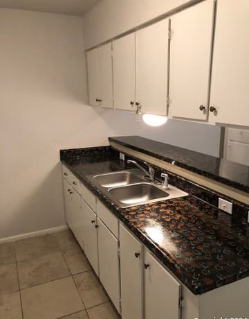 rental at 5619  Brookhill in San Antonio, TX — photo 4