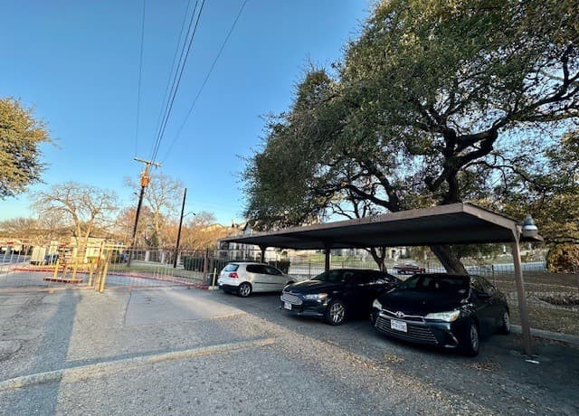 rental at 4107  Medical Dr Unit 1203 in San Antonio, TX — photo 4