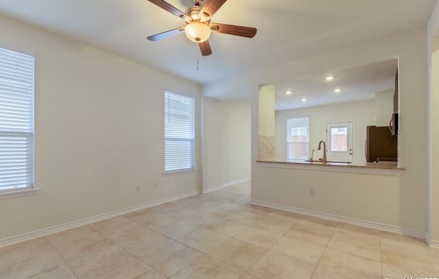 rental at 4179  Carraway St in New Braunfels, TX — photo 4