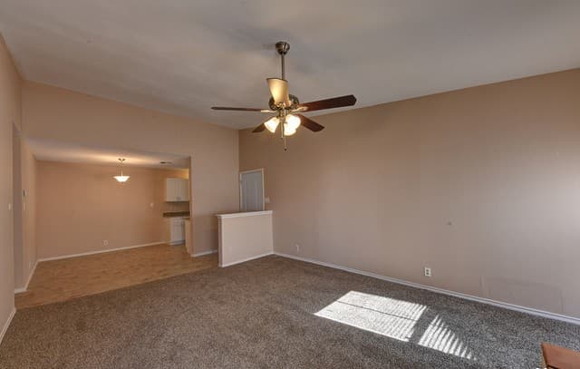rental at 1431  Loma Alto Rd Unit 4 in San Antonio, TX — photo 5