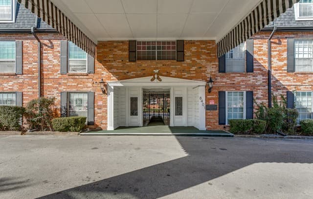 rental at 8401 N New Braunfels Unit 207A in San Antonio, TX — photo 3