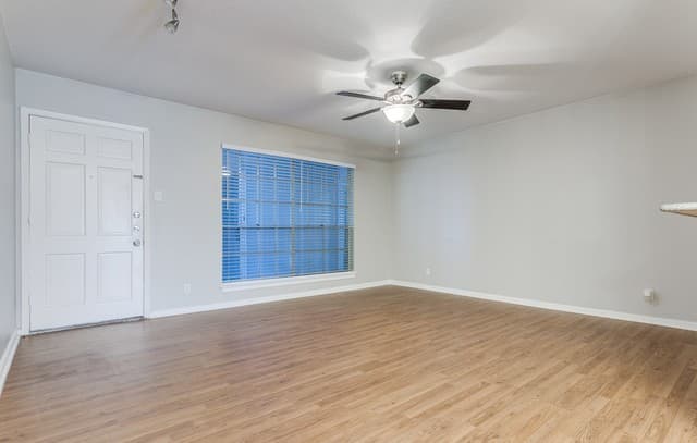 rental at 8401 N New Braunfels Unit 207A in San Antonio, TX — photo 4