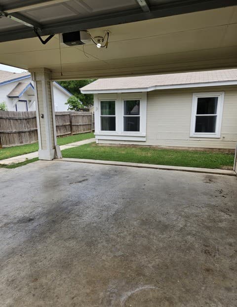 rental at 11750  Spring Life in San Antonio, TX — photo 2