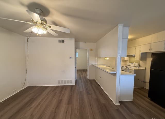 rental at 163  Richter in New Braunfels, TX — photo 1