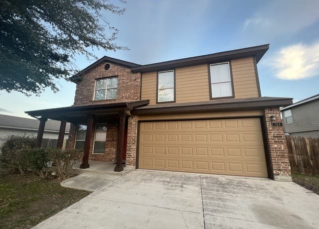 rental at 364  Starling Creek in New Braunfels, TX — photo 3
