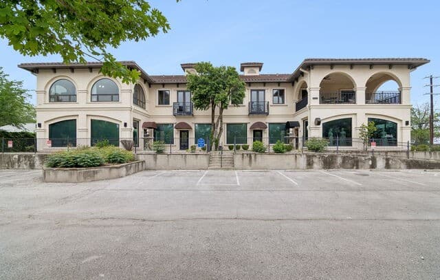 rental at 412  River Rd Unit 201 in Boerne TX
