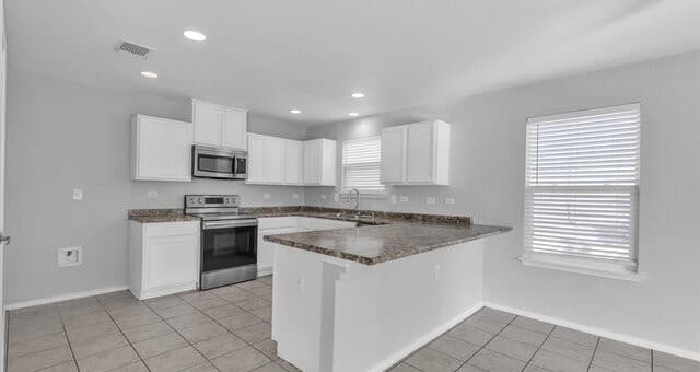 rental at 7435  Primrose Post in San Antonio, TX — photo 2