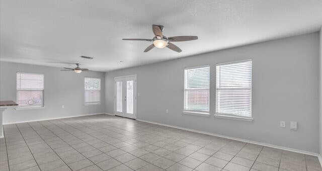 rental at 7435  Primrose Post in San Antonio, TX — photo 4