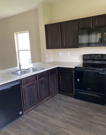 rental at 7331  Barlow Grove in San Antonio, TX — photo 3