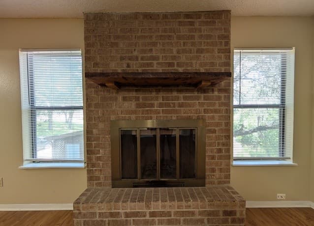 rental at 929  Ohio St in New Braunfels, TX — photo 4