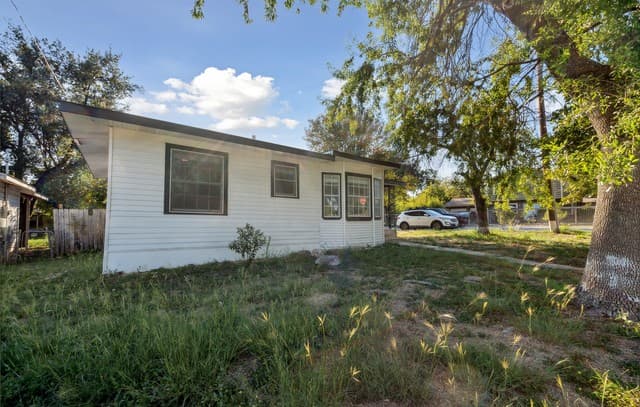 rental at 843  Zachry Dr in San Antonio, TX — photo 3
