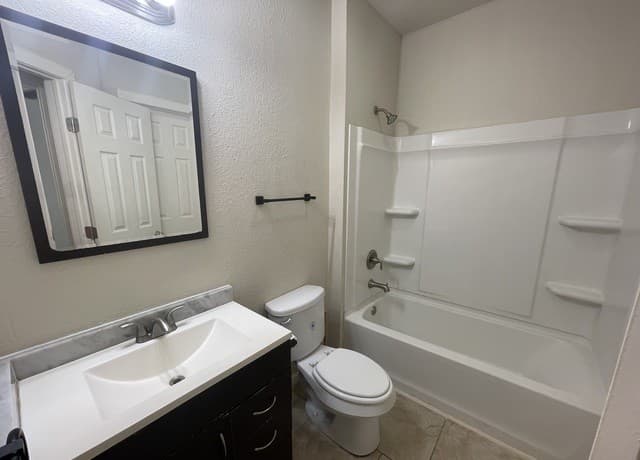 rental at 743  Eleanor Unit 101 in San Antonio, TX — photo 4