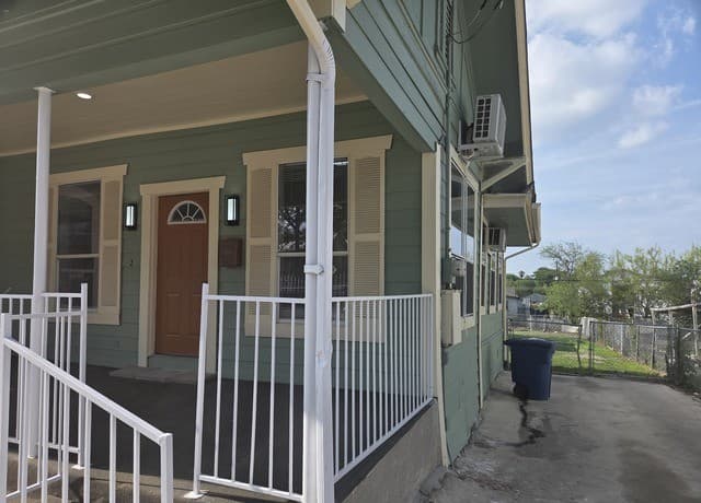 rental at 219  Princeton in San Antonio, TX — photo 4