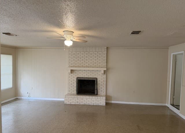rental at 9527  Bear Creek Dr in San Antonio, TX — photo 5