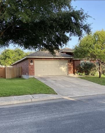 rental at 14230  Real Delight in San Antonio, TX — photo 2