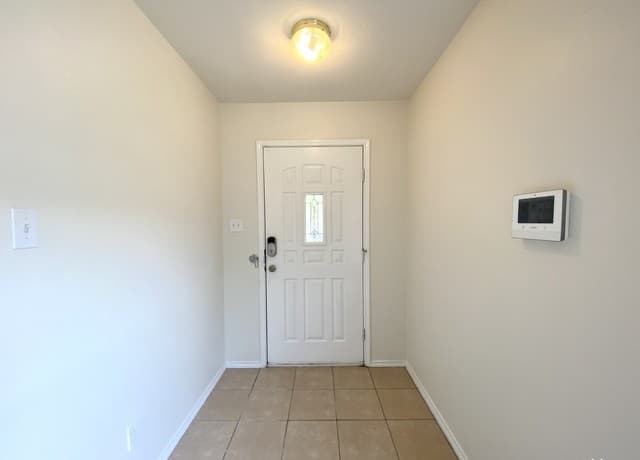 rental at 16511  Caballo Valley in Selma, TX — photo 3