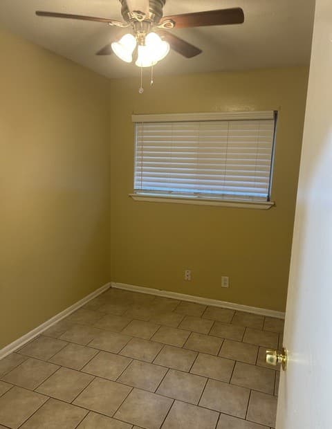 rental at 11009  Valley Star Dr in San Antonio, TX — photo 3