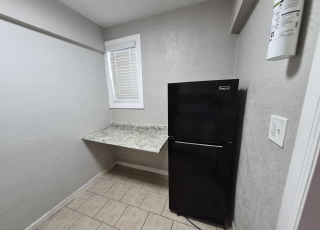 rental at 115  Caldwell St Unit 1 in San Antonio, TX — photo 4